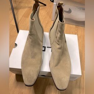 Beige Aldo Chelsea boots size 13 Never worn